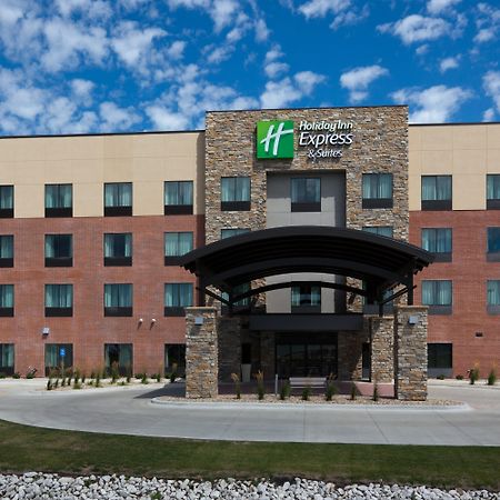 Holiday Inn Express & Suites Fort Dodge By Ihg Екстер'єр фото