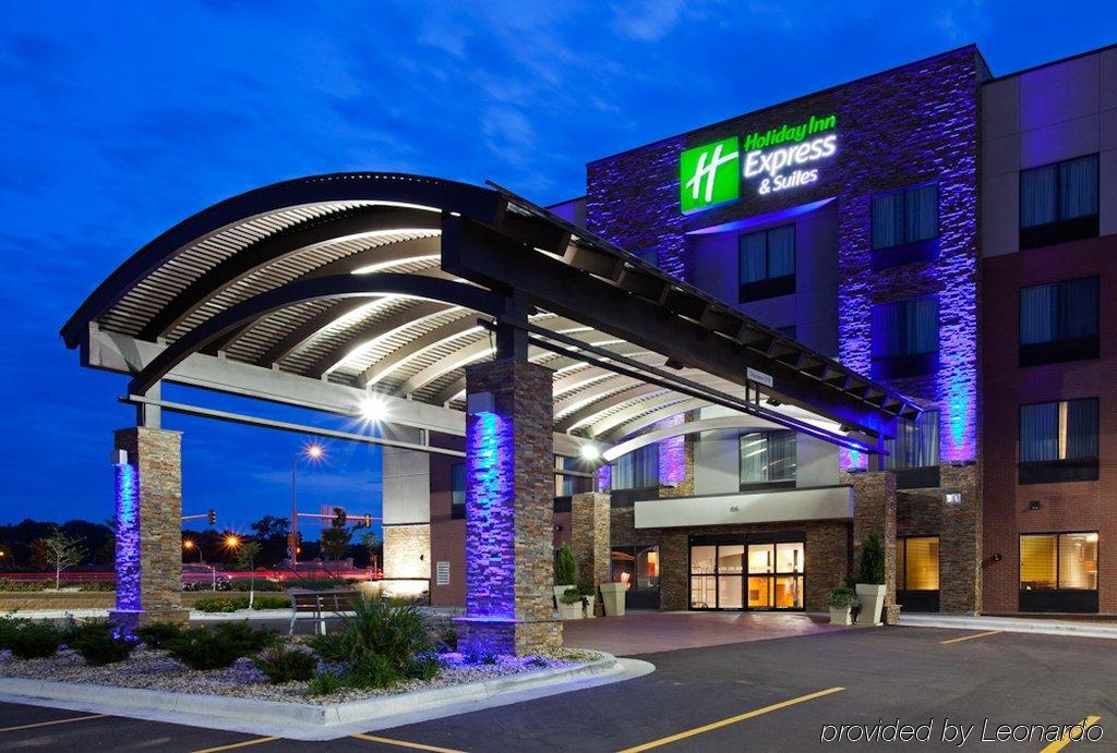 Holiday Inn Express & Suites Fort Dodge By Ihg Екстер'єр фото