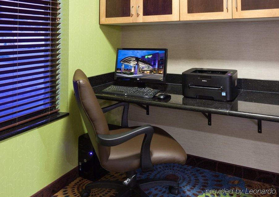 Holiday Inn Express & Suites Fort Dodge By Ihg Екстер'єр фото